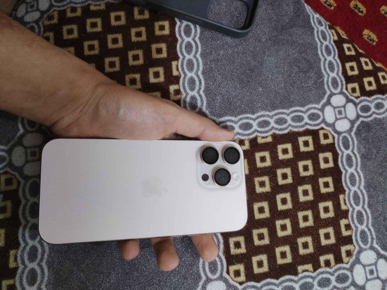 16pro max               ،ذاكره 256   ،بطاريه 100 جديد وبعده بضمان نسخه شرق اوسط  ،نضيف بعده وياه باكيته + كيبل شحن  سعر خاص✅


**إذا كنت صاحب هذا الإعلان وتريد حذفه لأي سبب، رجاءا أرسل رسالة إلى الدعم الفني**