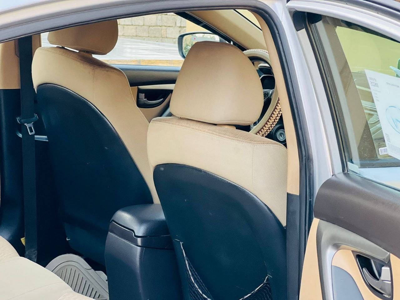 النتره 2014 خليجي بيها جاملغ امامي وبيها قطعتين تبديل بدون صبغ محرك 18 مفتوح گازگيت وبيها صوت راچز صاحبها الشرعي بالجدعه ويرهم مراوس سعرها 105 وبيها مجال للاتصال والاستفسار ع رقم ***********
