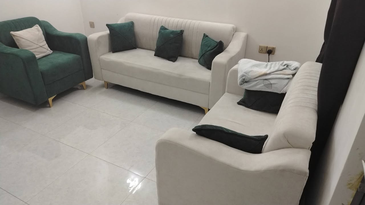 السلام عليكم
جديدات واحد كورنر والثاني ٦ مقاعد
سعرهن مناسب الشراي يدخل خاص
مكاني بغداد


**إذا كنت صاحب هذا الإعلان وتريد حذفه لأي سبب، رجاءا أرسل رسالة إلى الدعم الفني**