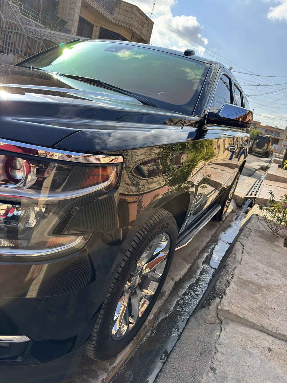 تاهو موديل 2020 ( بــريــميــر  ) خليحي اعلى مواصفات  فورويل سلايد ماشيه 82 الف كم حقيقي
حالة السيارة ممتازه صيانه 100% 
‎المواصفات:
‎فول مواصفات 1/1
‎8V 5.3 محرك
‎سلايد (فتحة قمارة)
‎كراسي جلد 
‎كراسي كهرباء
‎كراسي خزن(ميموري)
‎كراسي تدفئة+تبريد
‎كراسي خلفيه كهرباء
‎كراسي خلفيه تدفئة
‎تبريد خلفي شاشه
‎شحن الهاتف لاسلكياً
‎ثلاجة
‎رادار
رادار جانبي
نظام الحفاض على مسار السيارة
قيادة ذاتيه
‎كروس سرعه
‎خمس بصمات
‎فول تحكم استيرن(جهتين امامي+جهتين خلفيل
‎استيرن كهرباء
‎استيرن تدفئة
‎شاشه عرض الأعطال 
‎صندوق كهرباء(شفط)
‎فتح صندوك تلقائياً عن طريق القدم
‎دبل گير(عادي+اوتوماتيك)
‎دبل حساس(امامي+خلفي)
‎نظام تحكم بمستوى الضوء الداخلي
‎مانع تزحلق
‎پدل كهرباء (تحكم كهربائي بالبريك و البنزين)
‎نظام فتح الابواب لاسلكياً
‎فورد ويل
‎شاشه اماميه كبيرة اصلية
‎كامره خلفيه 
‎تشغيل عن بعد
‎قاصة سرية
‎اشارة بالمري
‎مري كهرباء(شفط)
لايت LED
LED امامي
سيتم صوت ماركة BOSS
رقم ومكان السيارة اربيل  
السيارة معمولها بولش مع نانو سيراميك  مع تغليف البنيد والدعامية الامامية ب PPF
ملاحظات السيارة تعديل PDR ١٠ سم بالجامرلغ الامامي اليمين
١٥ سم كارت صبغ بوسط باب السائق

للاستفسار ***********
واتس اپ ***********￼
