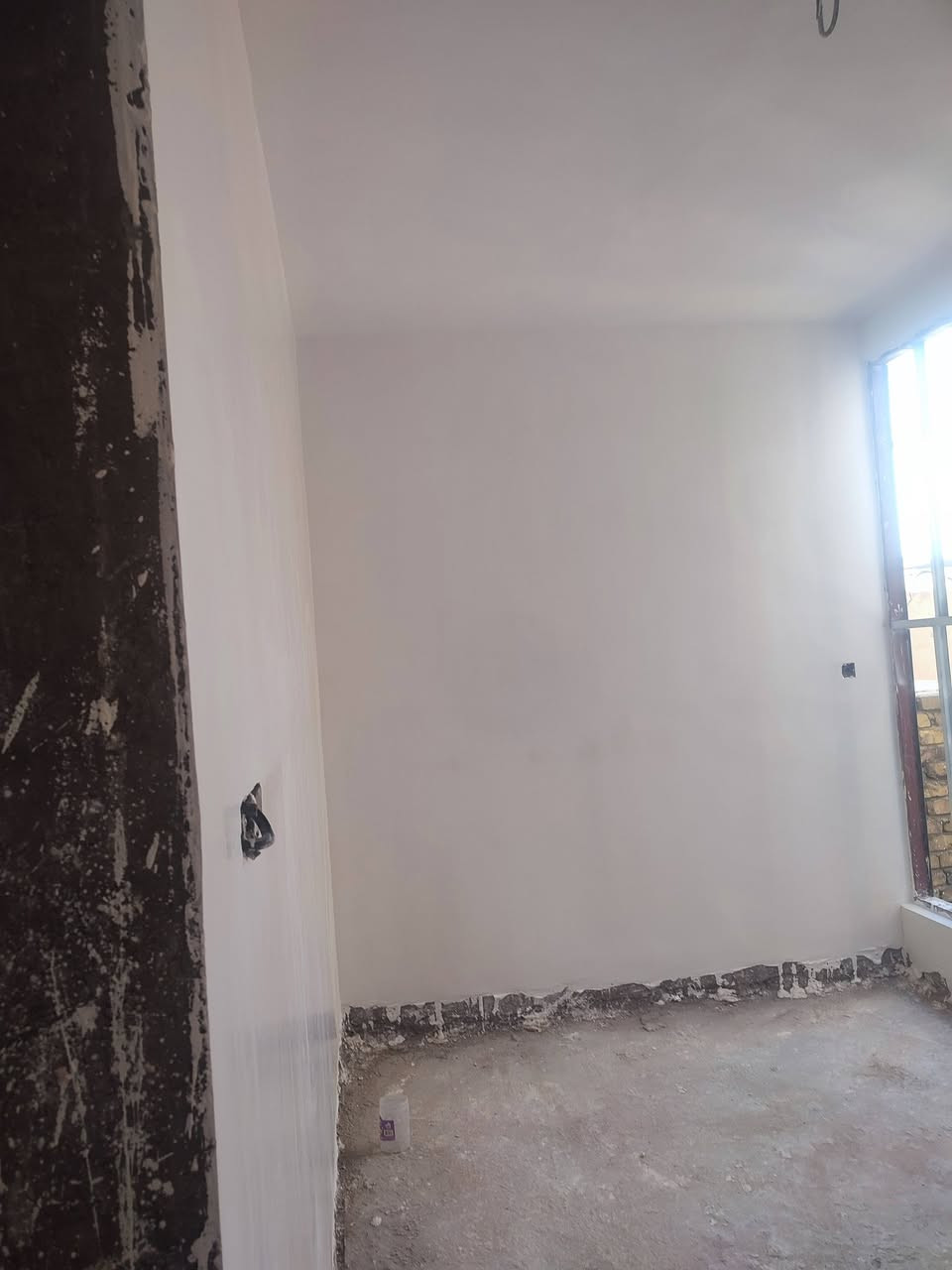 لباخ متفرغ حاليا سمنت وجص وبورك شغل درجة اولى شرط اشراف هندسي عملي متر وكباله ***********
