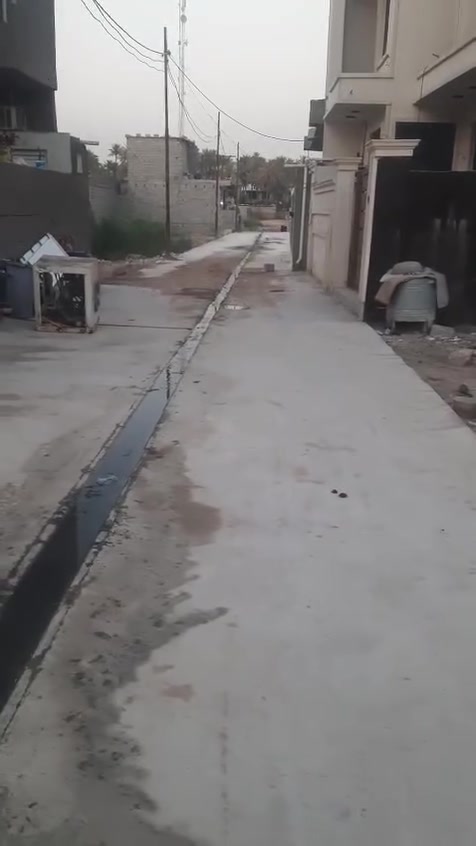 قطع للبيع المساحه 100متر  سعر 25وبيها جال  وثانيه مساحه 140 متر سعر 35 وبيها مجال المكان السوامرا يم مدرسة الفضيلة ***********
