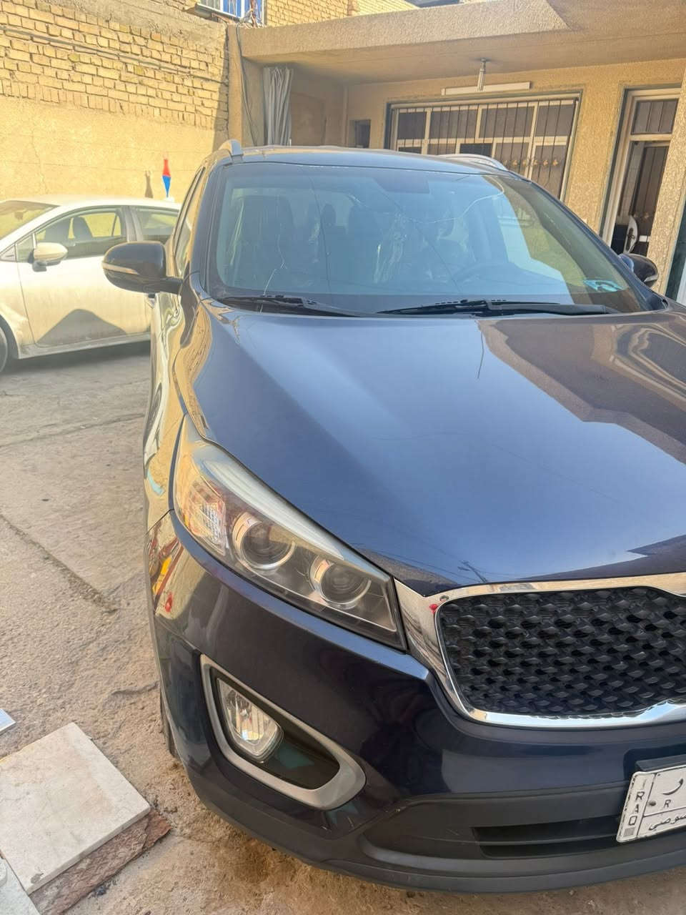 السلام عليكم. سورينتو موديل 2017 امريكي بدون حادث كلين.  7 راكب. مكينه 6 لون. ازرق نيلي. رقم بغداد. تحويل مباشر.  
تفاصيل اكثر الاتصال بالرقم.  او واتساب مكلف بالنشر.  تليفون. صاحبها ***********
