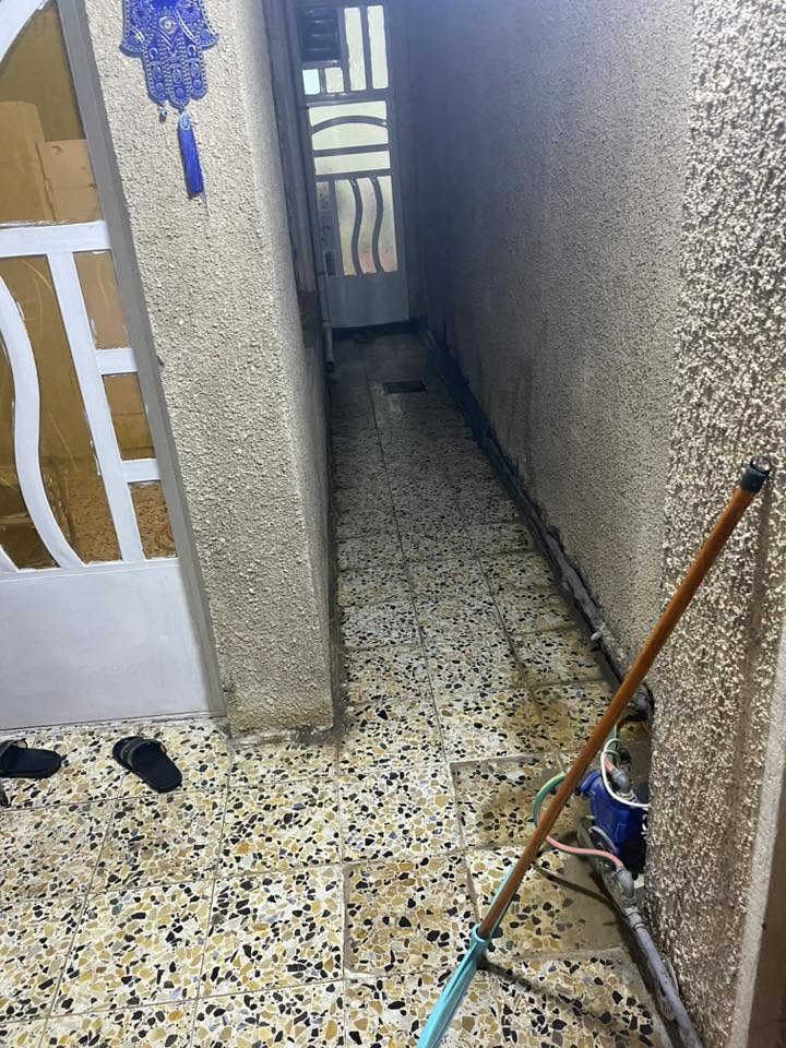 سلام عليكم للبيع بيت 100متر  🏠 في السده الجديده قرب ساحه زمن طابق ونص طابو صرف بيت نضيف للستفسار 

‭***********‬
