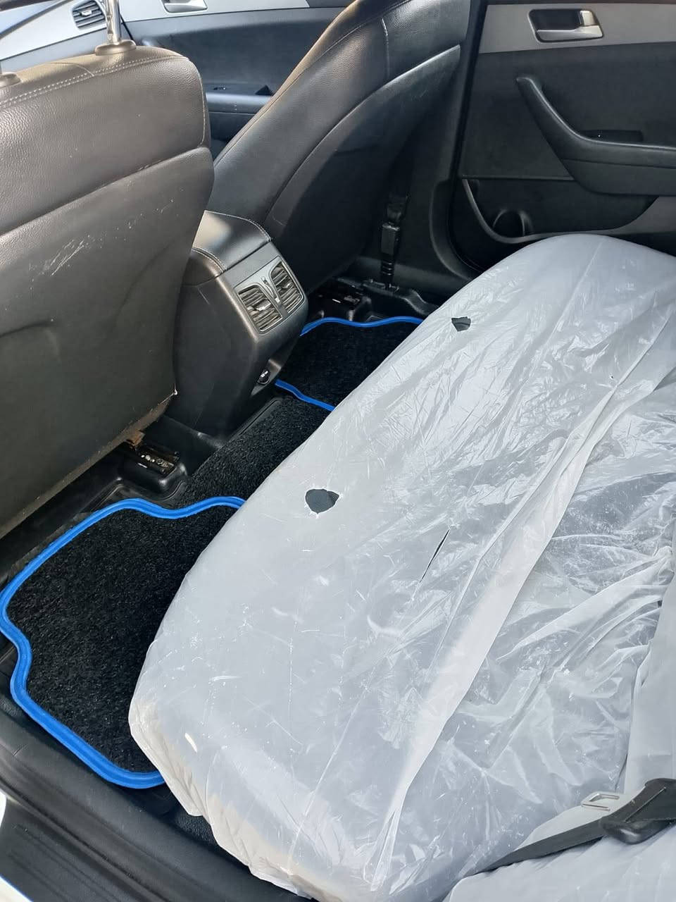 سوناتا وارد كوري موديل21بانزين اصل مكفوله ضربه وصبغ وتبديل اخت زيرو رقم معوقين ذيقار باقي سنه وتخلص عندي وكاله عامه 
***********
