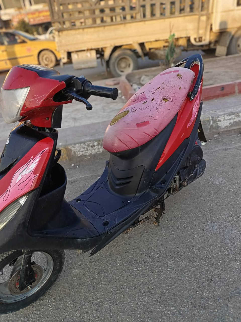 السلام عليكم ماكس عدله للبيع بوشه 50
درجه كامله كل نقص مابيه كهربايات شغاله عالي ناصي بك لايت كله شغاله ناصريه مركز سعر 550/ رقم ***********
