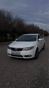 كيا سيراتو موديل 2012 رقم اربيل بسمي فول سيارة عدى البصمه بطاقه بانزين...