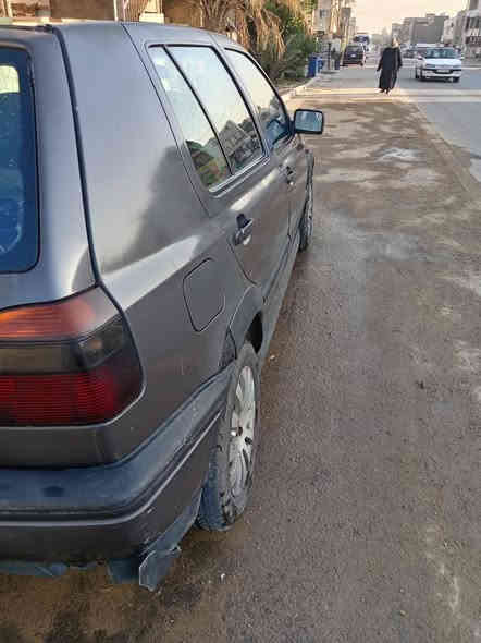 سلام عليكم كولف للبيع موديل 93 رقم انبار بأسمي كير عادي محرك 1800 قبل 10 شديته اخذته من حجي ليث صدر جديد تخم تاير باتري جديد تبريد عاطل كمبريسر  سياره يرادلها صبغ جارده هزه جديده سعر 32 وبيها مجال مكان سياره بغداد الغزاليه ملاحضه سنويه ضايعه وسويت بيها كتاب مرور ومعامله وقرار قاضي رقم تلفون ***********
