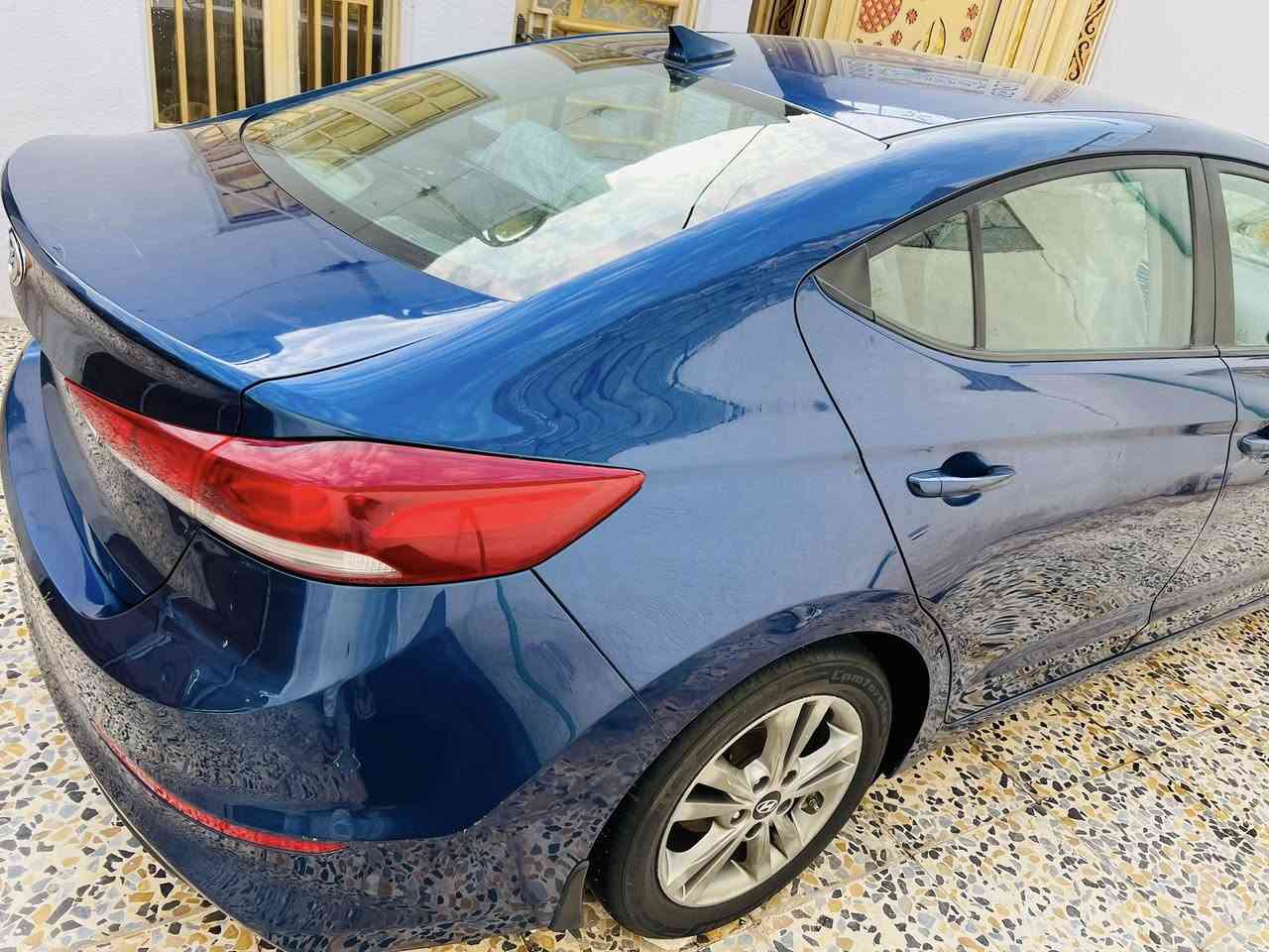 ألانتره للبيع موديل 18 وارد أمريكي بدون حادث سياره نضيفه رقم الجديد  بسمي ماشيه117 مكينه كير حداديه عل وضع شركه سعر 125
 ‭0770 554 4903‬
