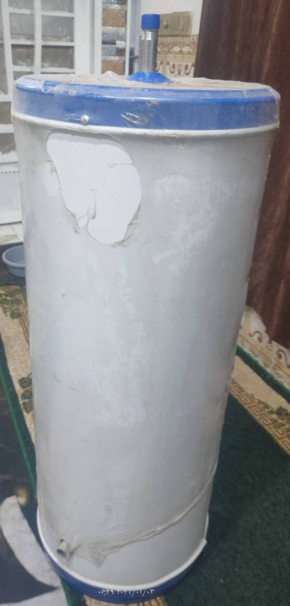 سلام عليكم سخان للبيع 120 لتر جديد ما مفتوح سعر قيم واخذ بما يرضي الله مكاني كربلاء ***********
