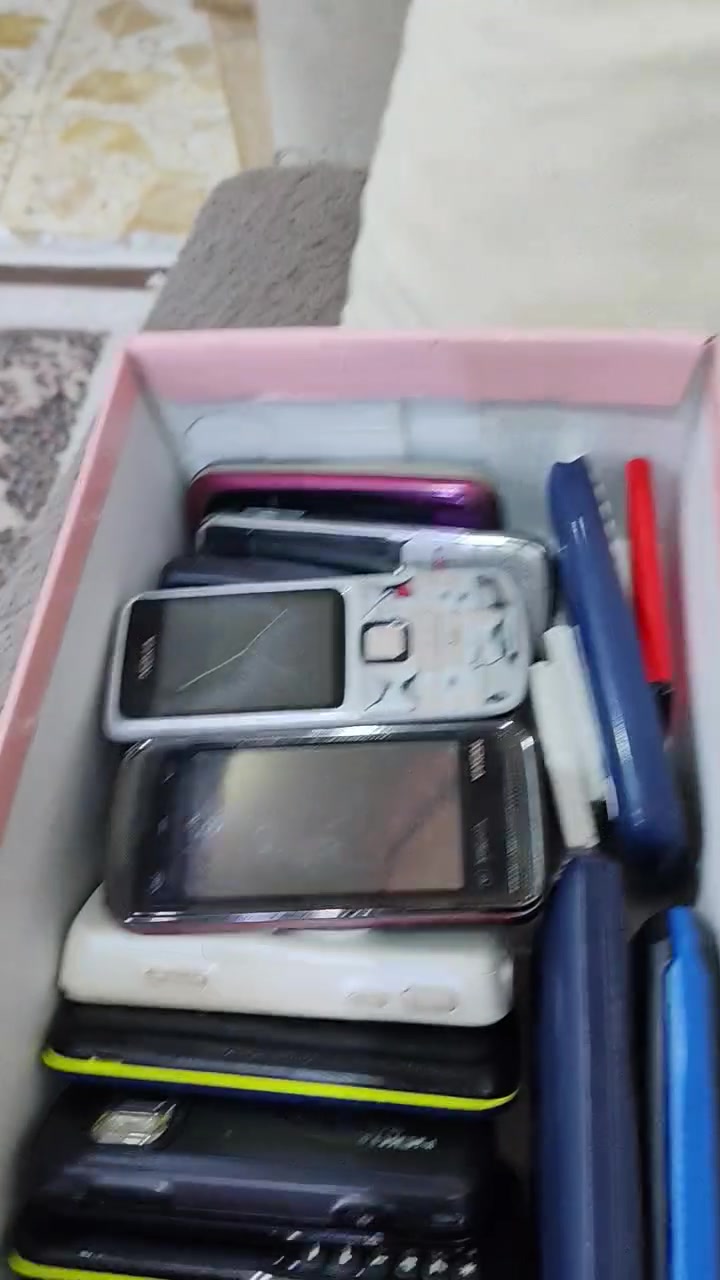 كل جهاز وسعرة الكل شغالات


**إذا كنت صاحب هذا الإعلان وتريد حذفه لأي سبب، رجاءا أرسل رسالة إلى الدعم الفني**