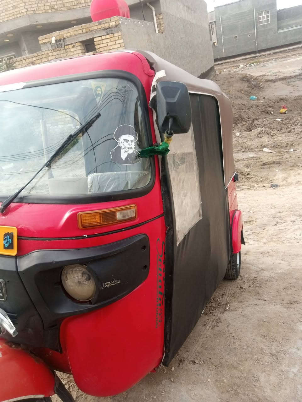 تكتك 18 اوراق مجفته شركه جادر جديد دوشمه جديده كاعيات جدد وكشره كدامك جاهزه كبل للشارع السعر 3700وبيه مجال لأستفسار اكثر اتصل
***********
