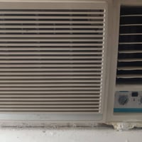 أسود • شراي • يدخل خاص