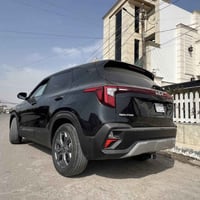 سلتوس مواديل 2024  ماشيه 8000 فور ويل  نص فول السياره  السعر 125 وبيه ...