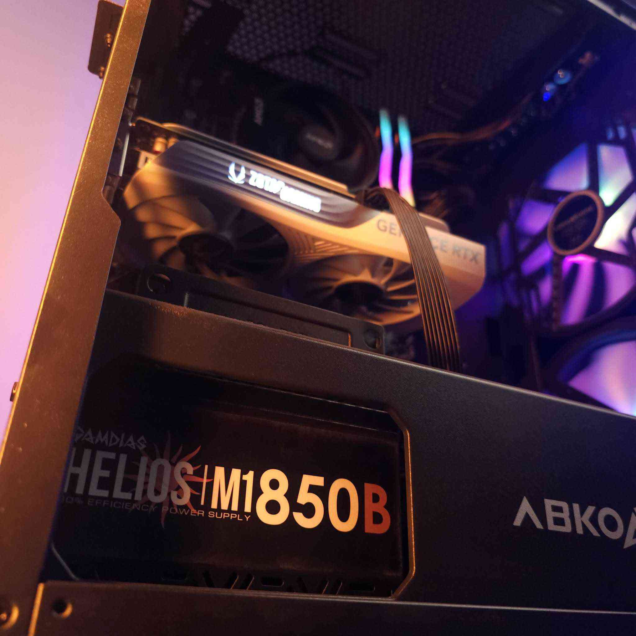 🔥 حاسبة Gaming قوية  🔥
💻 المواصفات:
معالج AMD Ryzen 5 5600X
كرت شاشة NVIDIA RTX 4060 – 8GB
رام 16GB RGB
تخزين 1TB
مزود طاقة 750
كيس Gaming RGB وتبريد ممتاز
نظام Windows 64-bit
🎮 تشغل جميع الألعاب الحديثة على إعدادات عالية
🎬 مناسبة للمونتاج والتصميم والبث
📌 الحالة: نظيفة وشغالة 100%
🖥️شاشه نوع كيكبايت 200 هرتز
⌨️🖱️كيبورد ماوس
🔋يوبيس 1500
السعر 2 مليون 
تنويه سبب البيع محتاج فلوس والله 
--------------------------------------------------------------------
-------------------------------------------------------------------


**إذا كنت صاحب هذا الإعلان وتريد حذفه لأي سبب، رجاءا أرسل رسالة إلى الدعم الفني**