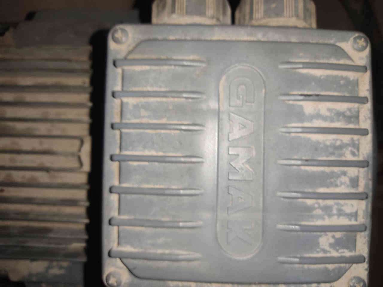 السلام عليكم ماطور ثري فيز جديد مشتغل اسبوع فقط نوعيه ممتازه تركي الصنع 7حصان للاستفسار ***********مكاني ذي قار قضاء الرفاعي
