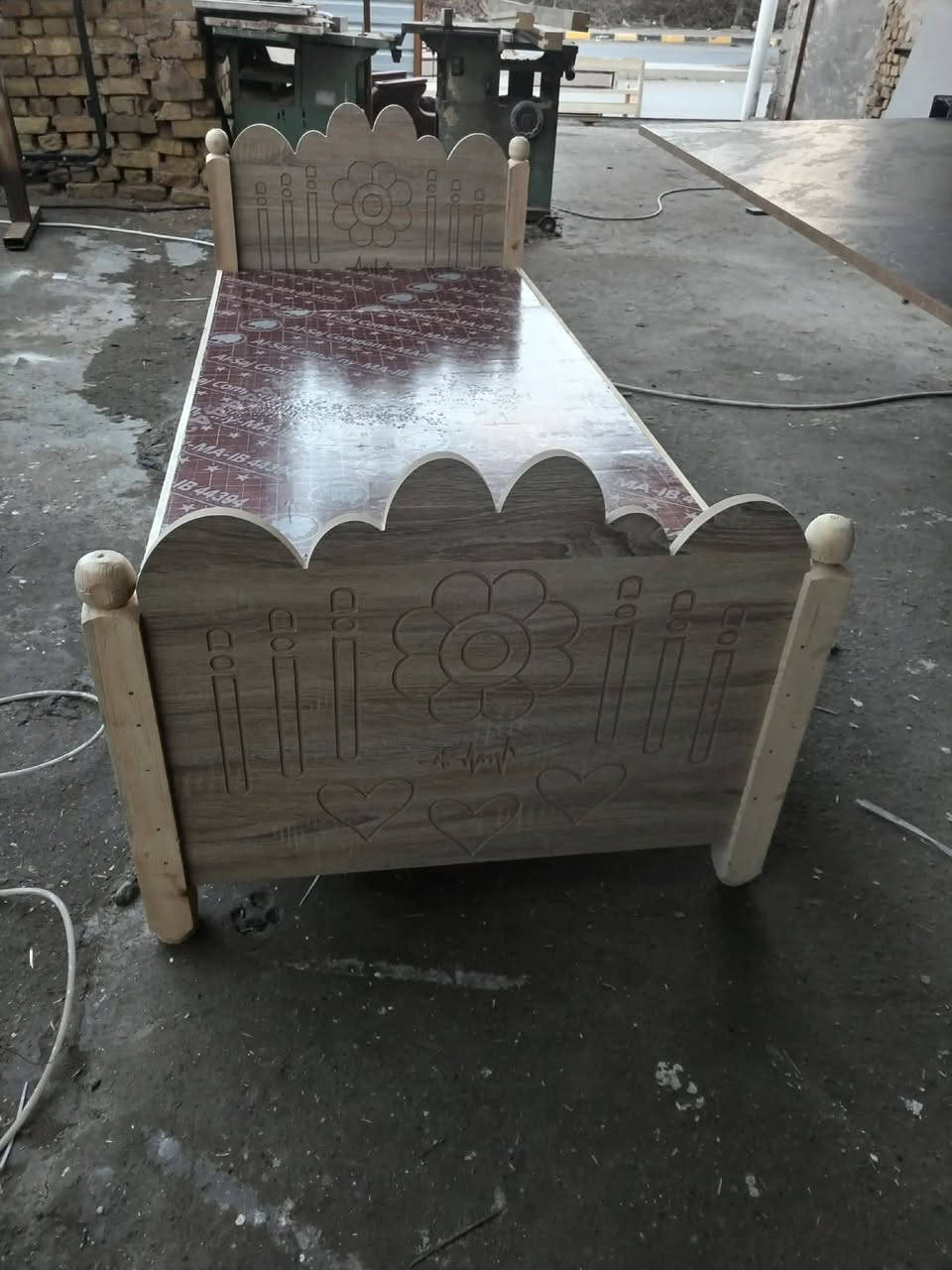 معمل ونجاره التيجان 👑 المكان تكريت شارع الباشا 
للتواصل على الارقام التالية 👈🏼  اتصال او واتساب
***********
***********
***********
