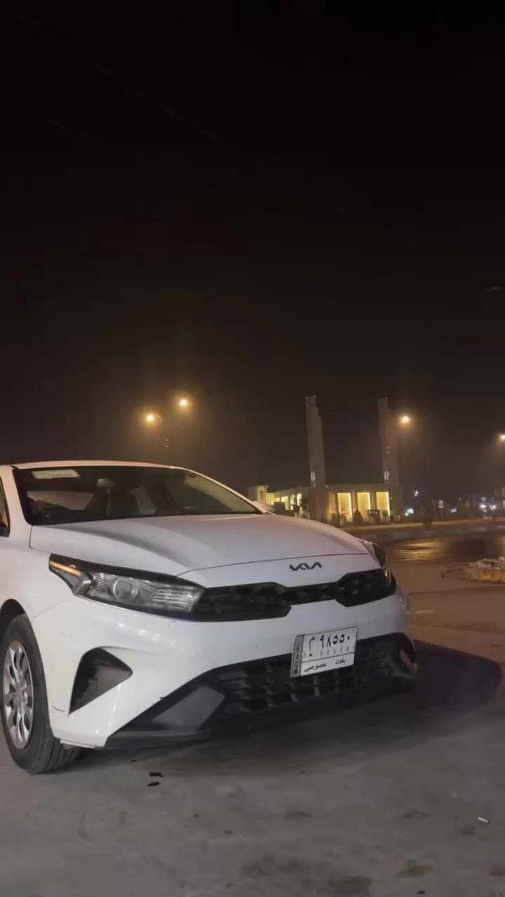 كيا سيراتو موديل ٢٠٢٢خليجي حادث باب وجاملغ تبديل بدون صبغ سعر ١٥٥وبيه مجال***********مكانه بغداد الدوره

