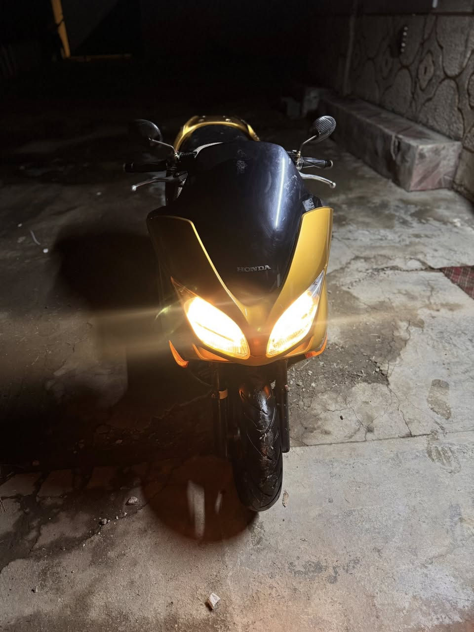 09 للبيع 
نهاية الشعله
ب600 وبيهه مجال 
***********
