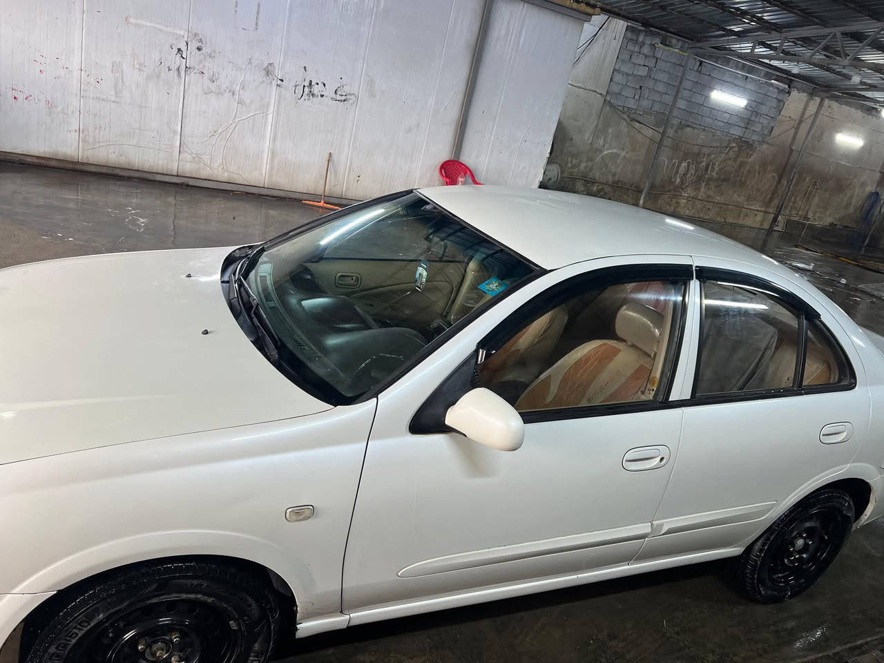 السلام عليكم ورحمة الله وبركاته 

للبيع نيسان سني كوري موديل 2012 رقم صلاح الدين بأسمي تحويل ثاني يوم ضررها جاملغ وربع البنيد ماشيه210 حقيقي محرك كير صدر كله كفاله عامه تخم تاير جديد غرفتها جديده  السياره نفس الصور جديده  استخدام شخصي العنوان صلاح الدين سامراء الشراي يتصل 

 ***********
