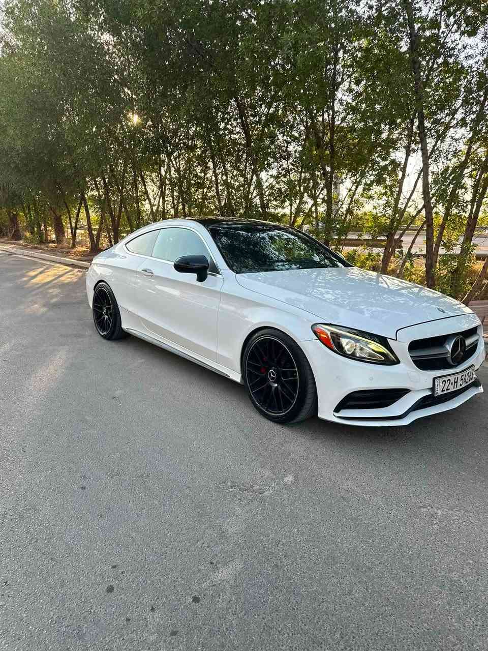 مارسدس 2017
C300 كوبي 
محدثه C63 
سياره كلش نضيفه 
فول 1ع1
ماشيه 62 
بنوراما 
داخل جلد احمر AMG
دركة D مال AMG 
حادثها فقط دعاميه اماميه 
كراسي كهرباء
قبغ جنطه كهرباء
فول السياره
رقم اربيل باسمي 
سعر 190 وبيها مجال 
مكان السياره بغداد حي الخضراء
***********
