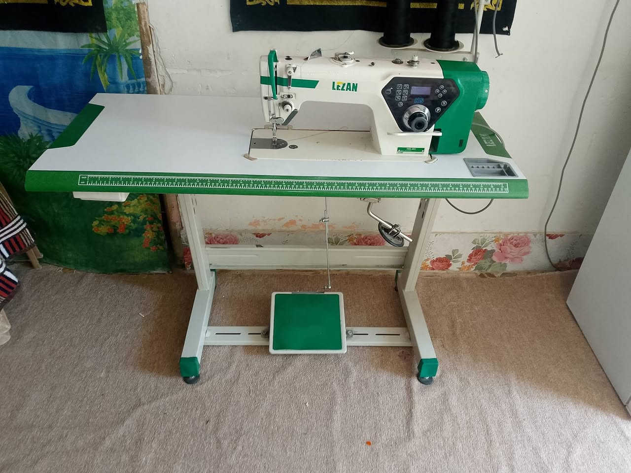 مكينه رجاله كلش حلوه وبعده جديده 
شاشه ذكيه ناطقه اكثر من 5 نقشات خيط زكزاك وغيرها 
سعر 400 وبيه مجال مكاني الكوفه


**إذا كنت صاحب هذا الإعلان وتريد حذفه لأي سبب، رجاءا أرسل رسالة إلى الدعم الفني**