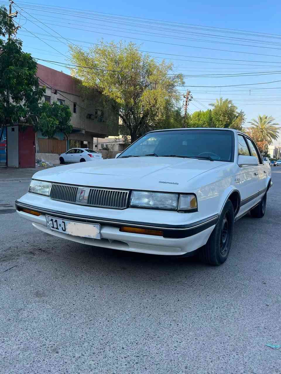 للبيع اولدز 1990 كير محرك مكفولات
تبريد منظومه كلهه جديده وشغال 
كهربائيات على البلاد سياره جاهزه 
صبغ عبايه اثر جراد 
نظيفه جدا داخل وخارج
رقم بغداد سنويه بأسمي هزه ورقم جديد 
مكان سياره بغداد 
السعر 55 مجال جدا بسيط 
***********
