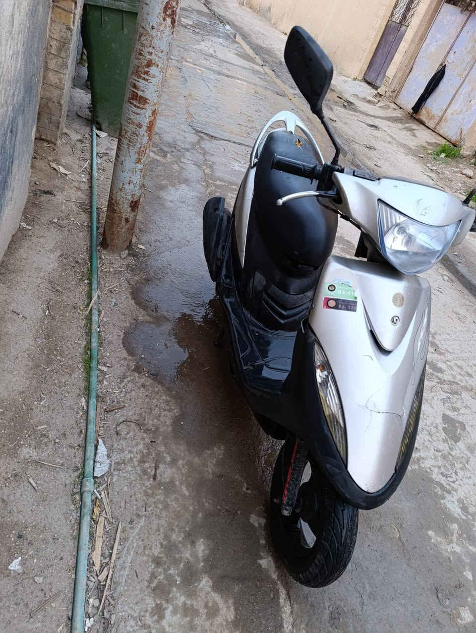 السلام عليكم دراجه ماكس عدله الدراجه مكفولة كفاله عامه الدراجه وله غلطه السعر 800وبيها مجال ***********
