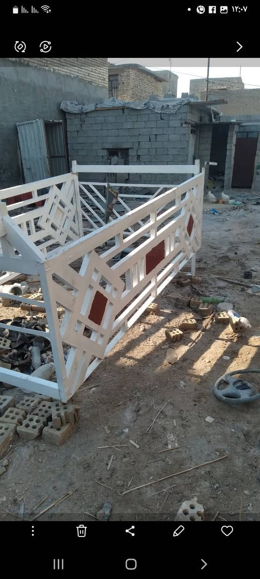 سلام عليكم محجر كياء مل نثيه البيع سعره ٢٥٠ *********** العنوان بغداد مشروع الوحده
