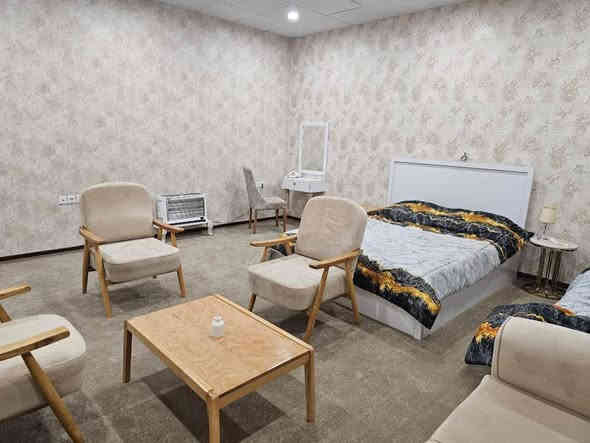 ❌عرض خاص قم ومشهد 
مع 3 وجبات الطعام مشهد وجبات افطار في قم ❌ 
الانطلاق 25/12/2025
مباشر من الخالص الى قم صلوا على محمد وال محمد 
بري  قم ومشهد ونيشابور (((((180 الف دينار فقط🇮🇶))) 
 الى ايران 10ايام ب180 الف دينار فقط 🇮🇶
مع ثلاث وجبات الطعام في مشهد وباصات vip 
شعارنا افضل الخدمات واقل الاسعار 
 الحجز من الان 🧿🧿
♦️سافر معنا اختصاصنا ايران 
♦️ باصات vip رجال الأعمال 25 راكب 
♦️فنادق قريبة من الحرم
♦️وجولات سياحية ودينيه برنامج قم ومشهد ونيشابور 
♦️مزارات قم ومشهد 
♦️ فنادق مميزه 
♦️كادر اداري متخصص 
♦️مترجم للأمور العلاجية في مشهد 
♦️ ثلاث وجبات الطعام في مشهد و وجبات افطار في قم
♦️ صور فندقنا من ضمن المنشور 

🛑 شركة المعيد للحج والعمرة 🇮🇶
 الحجز من الان سلم جوازك الان 🇮🇶
➖➖➖➖➖➖➖➖➖➖➖➖➖➖➖
 الاطفال دون ال5 سنوات مجاناً 
المتعهد: مصطفى كاظم خظورة
ديالى-الخالص قرب المدرسه الانسانية مجاور مطعم حمودي 
للحجز والاستفسار 
*********** واتساب فقط  حجي مصطفى 
‏‪***********‬‏ موضفة الشركة اتصال للحجز
