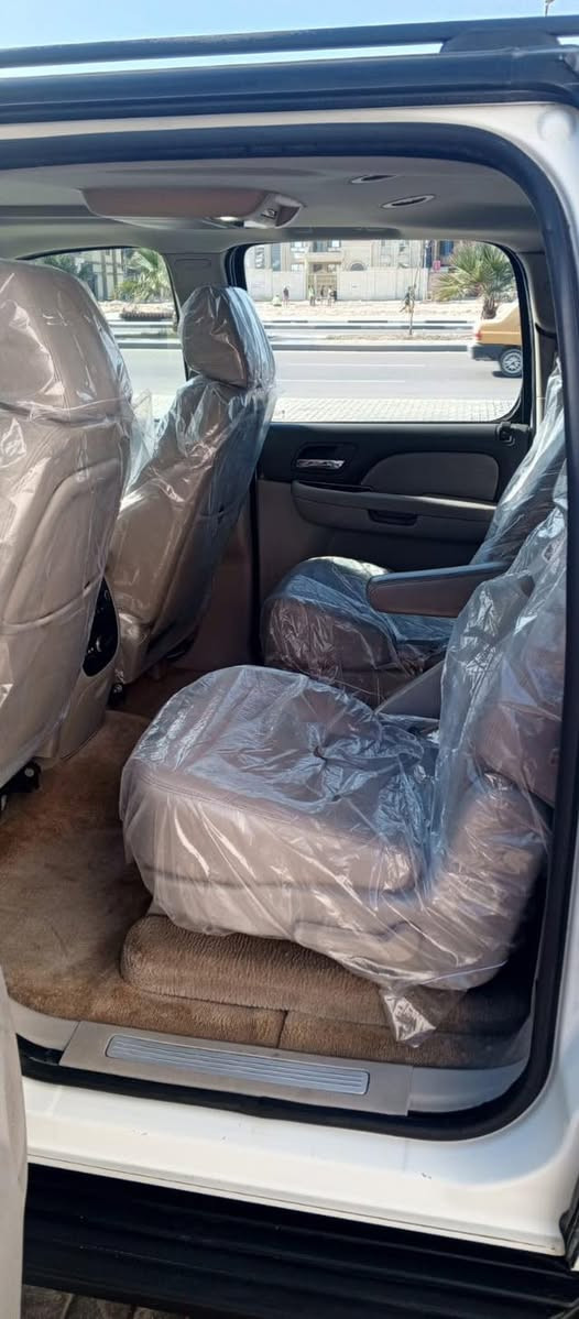 سوبر بان طويله كلك متومة  6برغي جديدة من كلشي كفالةومن الصبغ والتبديل  فتحة سقف LTZ موديل 2007  واحلى من الصور للاستفسار الرقم ***********
