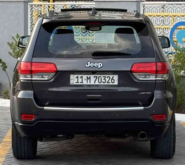 Jeep Limited 2019 جيب لمتد 
ماشيه 68 الف ميل حقيقي
ضررها بنيد فقط موضح بالصور
صبغ قطعه فقط و بيها بارد اماكن بسيطه
رقم بغداد الجديد / سنويه و هزه و ارقام جدد
المواصفات فول ١/١ لمتد :
- مكينة 3,600 / ٦ سلندر
- سقف بانوراما
- صندوق كهرباء
- كشنات جلد  
- كشنات تحكم كهرباء 
- كشنات تدفئه + تبريد
- كشنات خزن Memory
- ستيرن تحكم كهرباء + ستيرن تدفئه
- شاشة CarPlay اصليه 
- كاميرا خلفية دوارة
- بصمة تشغيل / بصمة ابواب
- حساسات خلفية 
- حساسات جانبيه نقطه عمياء 
- ويل حجم 18 اصلي  
- مودات اقتصادي ايكو و سبورت
جاهزه بدون نقص
صدرها لوك ترايها يخبل و تخم تاير جدد
متحتاج اي مصرف و شوفتها بالواقع احلى
السعر 218 ورقه بيها مجال بسيط
عنواني بغداد 
***********
