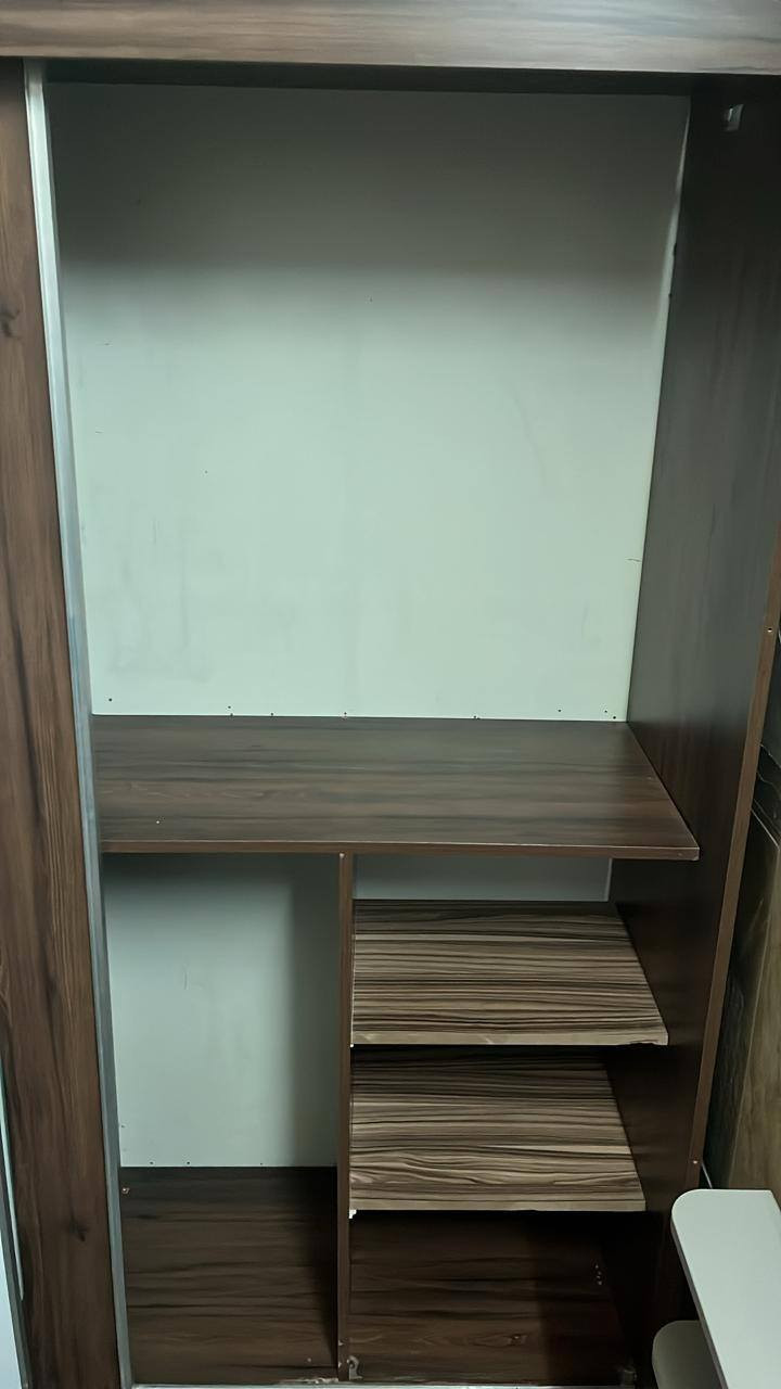 مبردات ٢ الكبير شغال حجم ٤ ونص والصغير ٢ ونص نقص الماطورسعرهم ١٠٠ الف
كنتور بابين سلايت سعر ٦٠ الف 
غسالة فيستل ٨ كيلو سعر ١٥٠ الف 
شاشة جنيرال قياس ٣٢ ستلايت داخلي سعر ٦٠ الف 
طباخ خمس عيون بس قفل مال فرن عاطل سعر ١٠٠ الف
*********** واتساب
