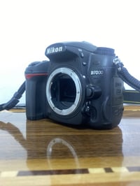 للبيع نيكون d7000 “كاميرا نيكون D7000 بحالة ممتازة، مناسبة للمبتدئين و...