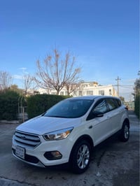 إسكيب ٢٠١٩ • 4x4 • بدون دواخل