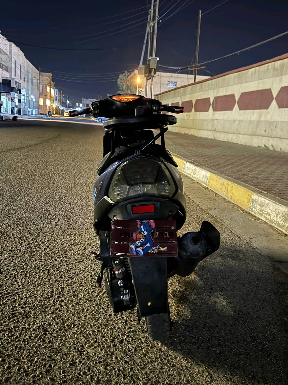 دراجه ماكس عدله للبيع دراجه مكفوله من البجم للبجم مثل متشوف بل صوره المكينه خرسه تجي وتشوف بعينك مزوده صالنه وبوشه 55 السعر 550 وبي مجال المكان الرمادي التأميم للأستفسار الأتصال ع هاذ الرقم ***********