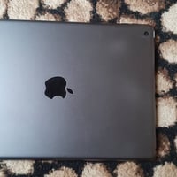 آيباد 9 • ٢٥٦ • نضيف
