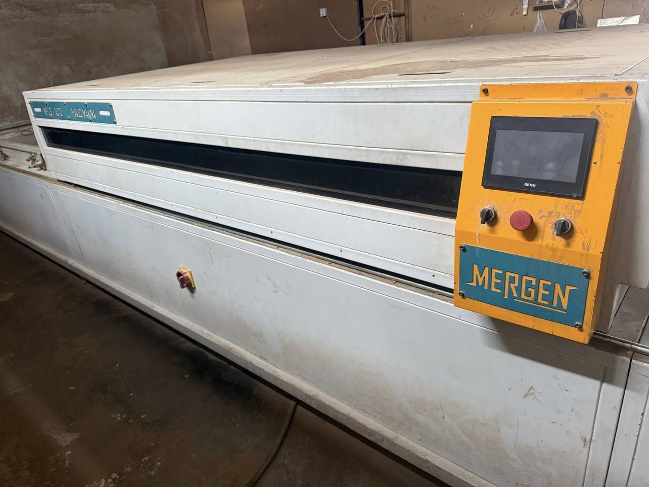 سلام عليكم
مكينه بالون بريس للبيع 2020 نضيفه وشغلها خير من الله ماناقصها اي شي 3 حوضات شغالات 100‎%‎ للبيع للاستفسار اتصل 
*********** واتساب
