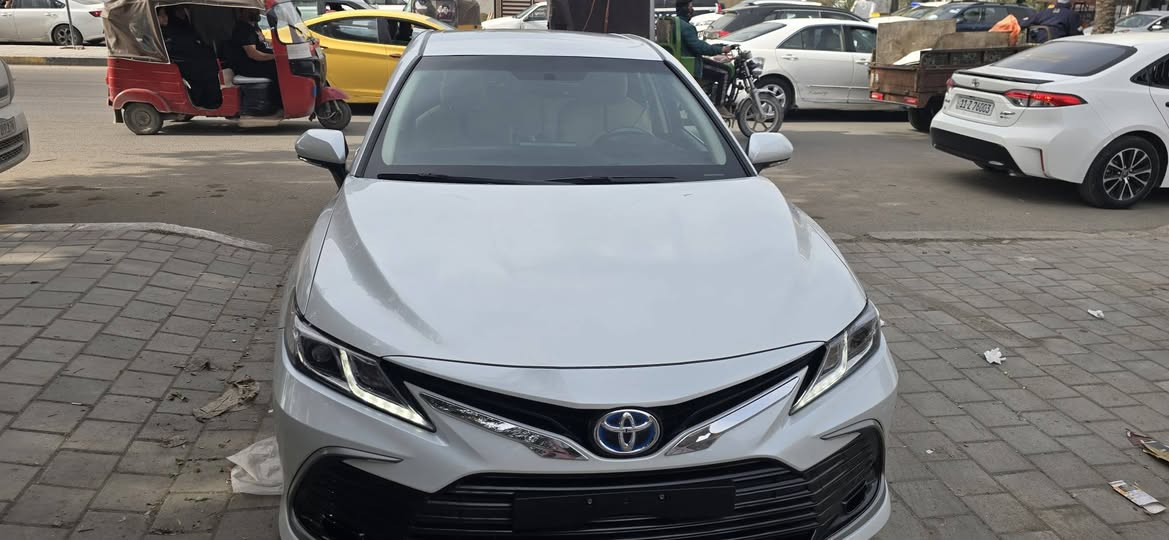 السلام عليكم اخواني سيارة خليجي موديل ٢٣ ماشيه ٥٥ وقابله للزيادة على حال الشركة حتى الدهن بس من الشركة سيارة جديده وبالحقيقة احلى من الصورة مواصفات اعتيادي مو فول عارضها ٢٣ الف للاستفسار الاتصال على الرقم ***********
