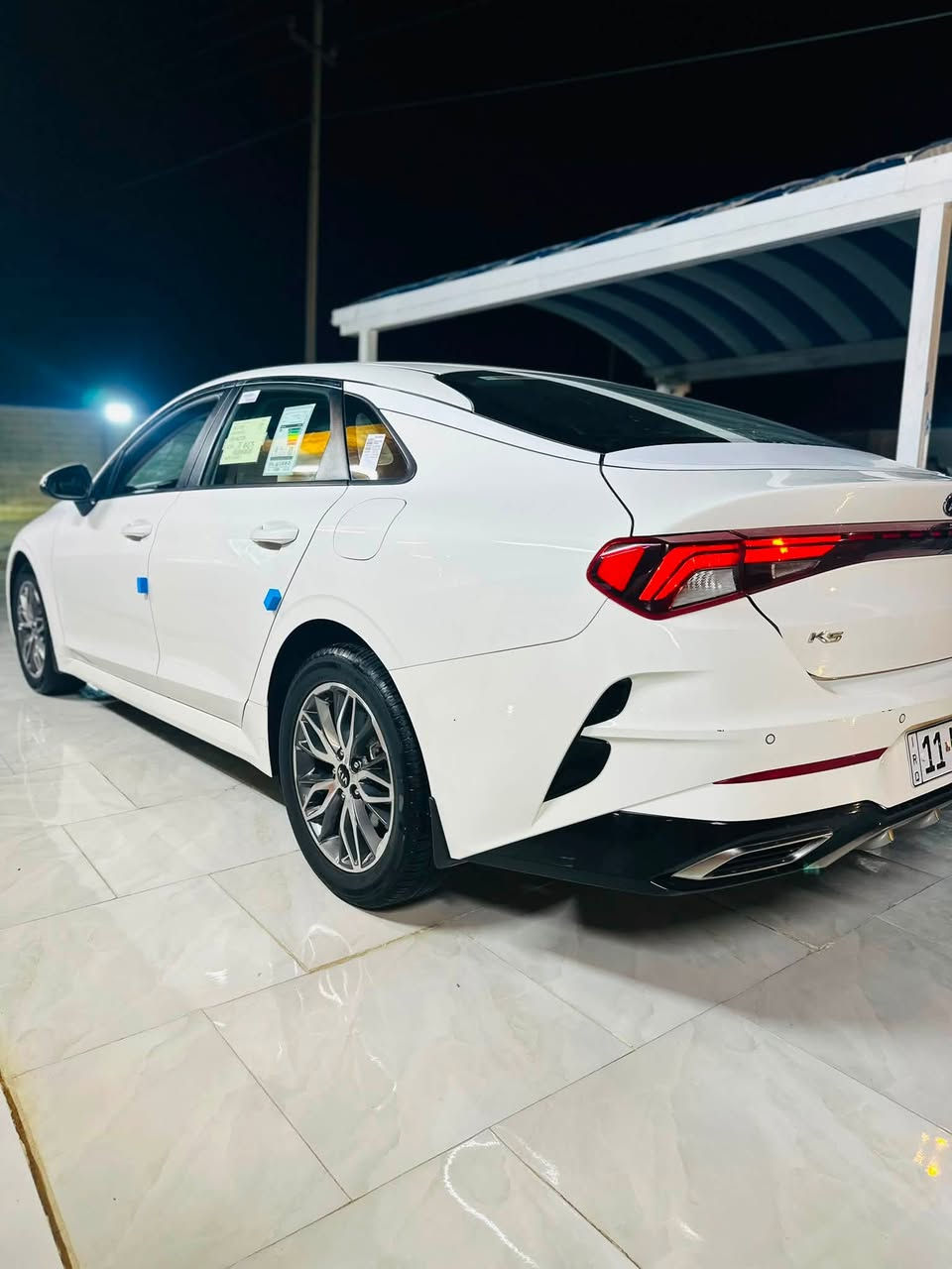 K5 2021
كي فايف خليجي موديل 2021 كفاله عامه رقم بغداد الدولي تحويل مباشر هزه وسنوية جديدة محرك 2000دوش كفاله والكير ايضا ماشيه 88الف كيلو متر اربع وضعيات قيادة  تبريد قطعتين على وضع الشركة حساسات اصطفاف امامي وخلفي  كامرة خلفية شاشة نظام اندرويد مانع انزلاق ايرباك منافذ USB امامية وخلفية تخم تايرات جدد دوشمة جديدة والسيارة جاهزة 

مكان السيارة ناصرية مركز

السعر 182وبيها مجال للشراي 

للاستفسار الاتصال على الرقم او مراسلتي واتساب ***********
