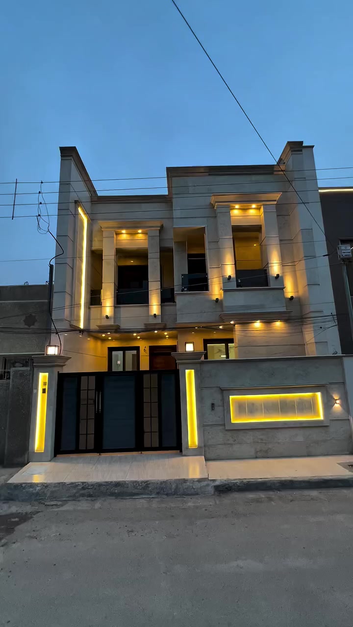 150 متر بتصميم نيو كلاسك في السيدية ⭐️

البيت يتكون من :

كراج و استقبال و مطبخ و هول داخلي عدد ( ٢ ) 
و غرف نوم عدد ( ٤ ) منها سويت و خدمات عدد ( ٤ ) .

✅ لمعرفة السعر علق بالرقم واحد ( 1 )

☎️ للأستفسار مراسلة أو الأتصال على ارقام الشركة :

‏ wa.me/9647768777300   واتساب🟢
 ***********
 ***********

موقع الشركة : https://maps.app.goo.gl/JrBMnLQz8ZbC7Ueg9?g_st=
