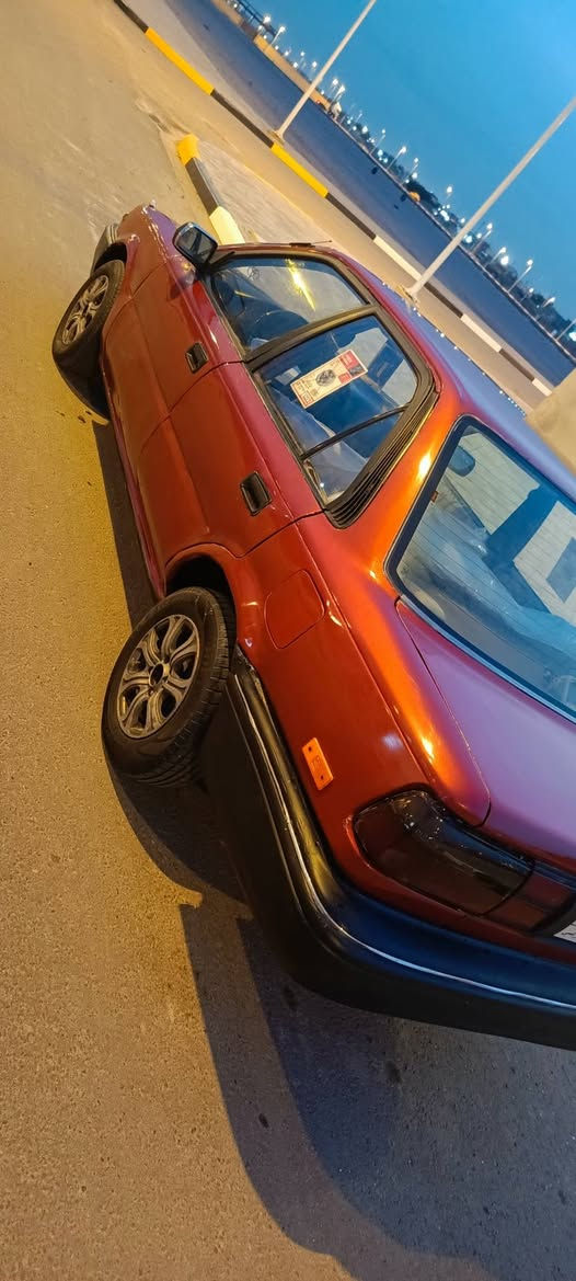 السلام عليكم كورلا موديل 90 يسرا بلاد مكينه وكير شرط الفحص حداده جديده وتخم تاير كهربائيات شغاله مصبوغة عام جماليه بدون ضربه السعر 38 وبيها مجال وهذا رقمي *********** وبي واتساب البصرة, العراق
