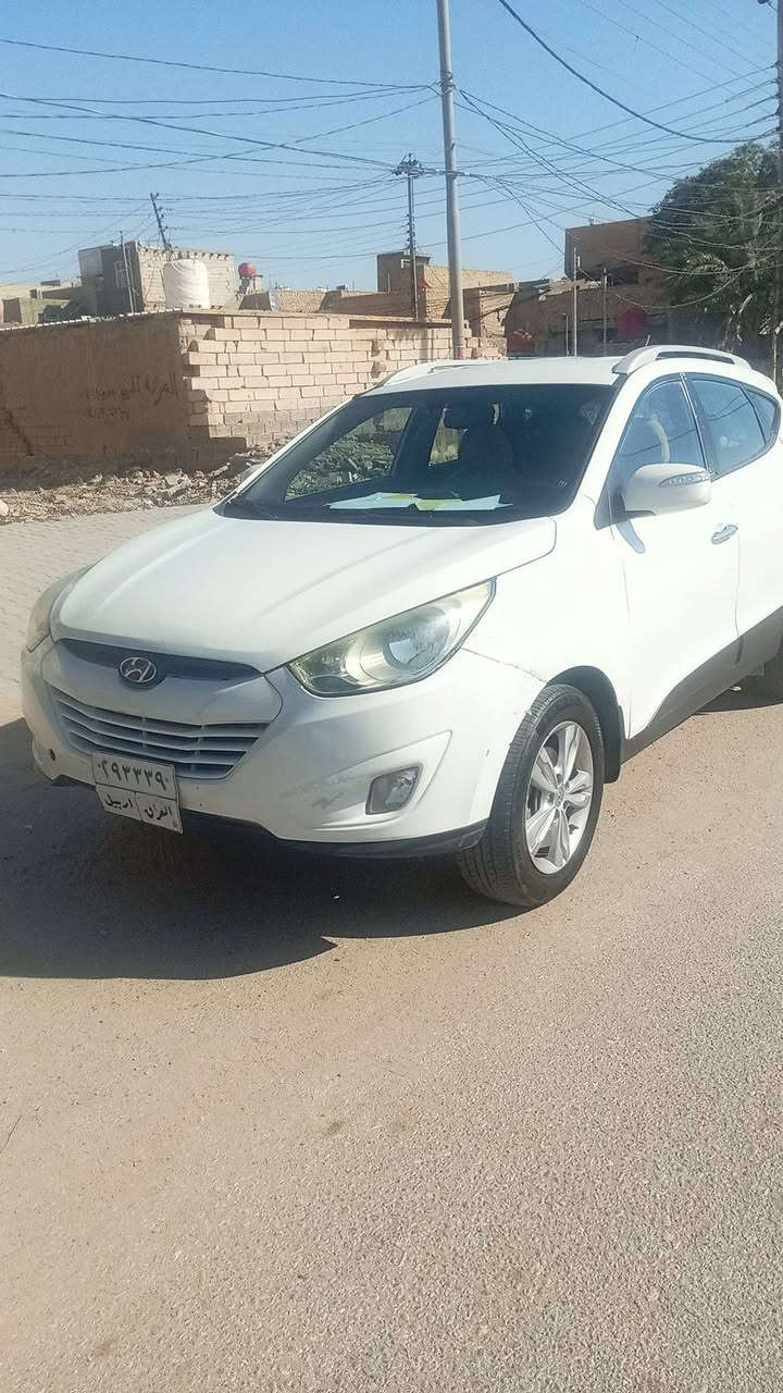 🚗 هيونداي توسان 2013المحرك: بحالة ممتازة وجيد جداً (صافي وما بيه أي نقص).
الگير: بحالة ممتازة (تحويلات ناعمة وجاهز).
التبريد: (ثلج) ما شاء الله، شغال وكفاءة عالية جداً.
الحدادية: جيدة جداً والسيارة ثابتة بالشارع.
🔍 حالة البدي والورقيات:
البدي: توجد بعض "الضحكات" (طعجات بسيطة) في أماكن متفرقة؛ قسم منها مصبوغ صبغ بسيط وقسم معدل على البارد.
السنوية: (ساقطة) .
💰 التفاصيل الإضافية:
اللون: أبيض.
السعر: [116] (مجال بسيط).
المكان: [النجف الاشرف].
للتواصل: [***********].
الخلاصة: السيارة ما ناقصها شي من ناحية المحرك والگير والتبريد، سيارة مال بيت وعملية جداً، والملاحظات فقط بالبدي والسنوية .
امراوس بسيارة اقل ماكو مشكلة بشرط سيارة نظيفة 👍🏻
