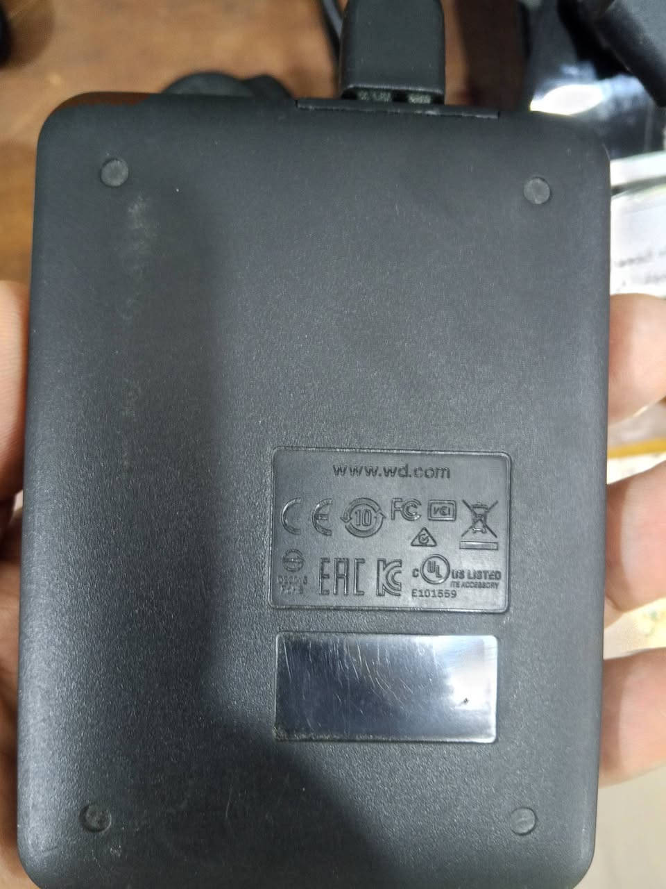بلي 3 للبيع  مستعمل باله سعره 100تاخذ على الفحص
هارد مااعرف حجمه بيه 510لعبه  +يده واحده+  كيبل شحن  مكاني الحله السياحي الساده  ***********
