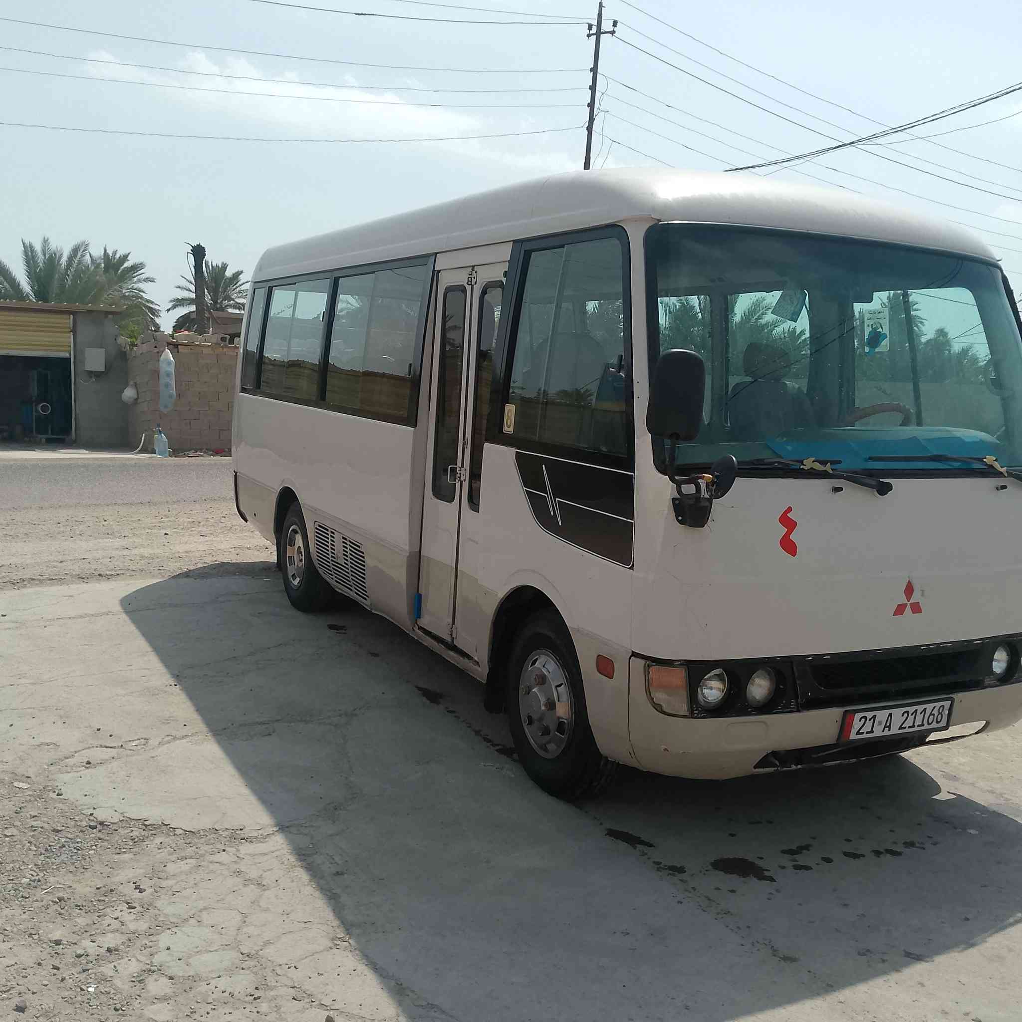 السلام عليكم كوستر اللبيع موديل 2005 محرك بانزين  كير محرك اكسن مكفول تخم تاير تبريد نقص كنبريصل العنوان بغداد الرشيد منطقه الصلاح رقم الهاتف ***********
