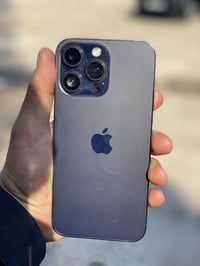 ١٤برو ماكس للبيع مبدل شاشه اصليه قبل ٦اشهر بطاريه ٩١مع الملحقات كارتون...