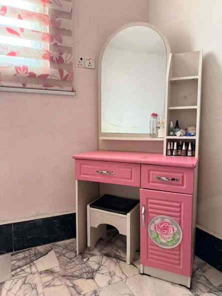 للبيع غرفه نوم تركي اخو الجديد السعر ٣٠٠ بي مجال الشراي يتصل *********** نجف النجف
