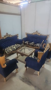 تخم ملكي 10 مقاعد مع طبله وسطيه نظيف اخو الجديد السعر 500 الف وبيه مجا...