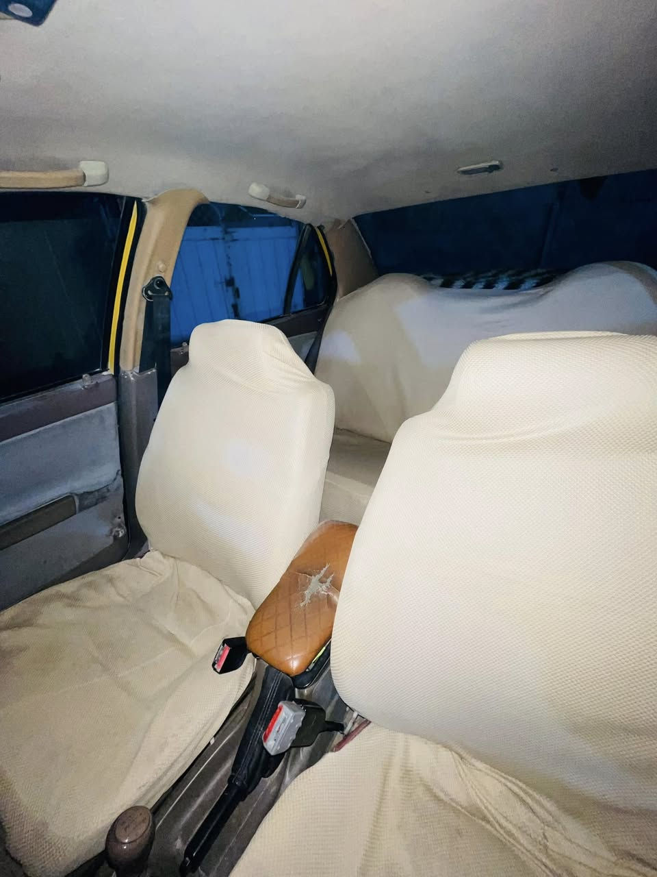 السلام عليكم سمند 2011 للبيع ناطق رقم كربلاء راعيها موجود السعر 20 وبيها مجال رقم الهاتف ***********
