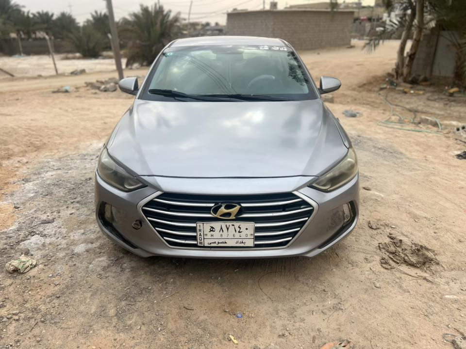 النترا 17 للبيع سنويه لل 29 رقم بغداد راعيه بكربلاء ومكانه كربلاء حادثه بامريكا موضح بالصور وبيه صبغ بالبيان 3 بسبب الجراد السياره ليبل واحد عدا البنيد مبدل كير ومكينه وحداديه خير من الله ابيع مصبوغه حزام 
السعر 115 وبيه مجال 
***********
